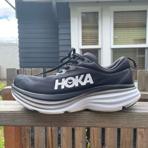 HOKA men’s bondi 8